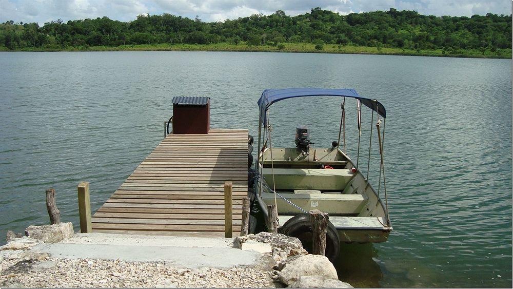 אל רמאטה Maya Zac Peten Jungle Lodge מראה חיצוני תמונה