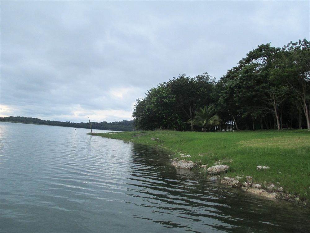 אל רמאטה Maya Zac Peten Jungle Lodge מראה חיצוני תמונה