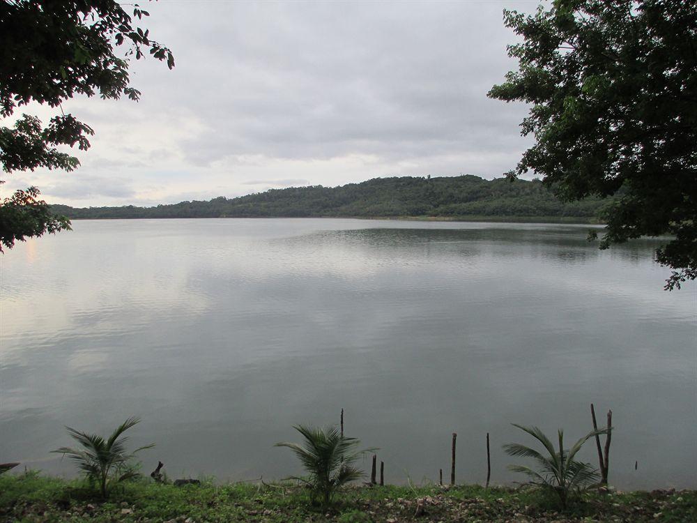 אל רמאטה Maya Zac Peten Jungle Lodge מראה חיצוני תמונה