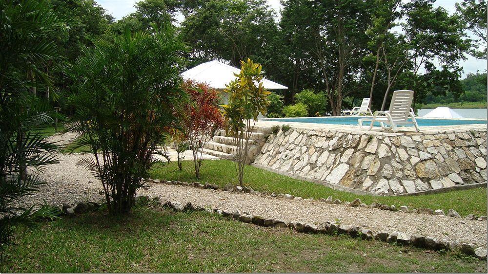 אל רמאטה Maya Zac Peten Jungle Lodge מראה חיצוני תמונה