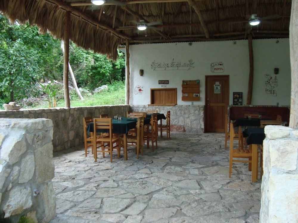 אל רמאטה Maya Zac Peten Jungle Lodge מראה חיצוני תמונה
