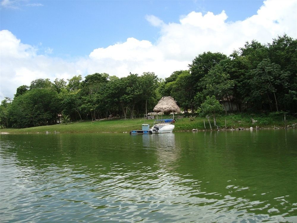 אל רמאטה Maya Zac Peten Jungle Lodge מראה חיצוני תמונה