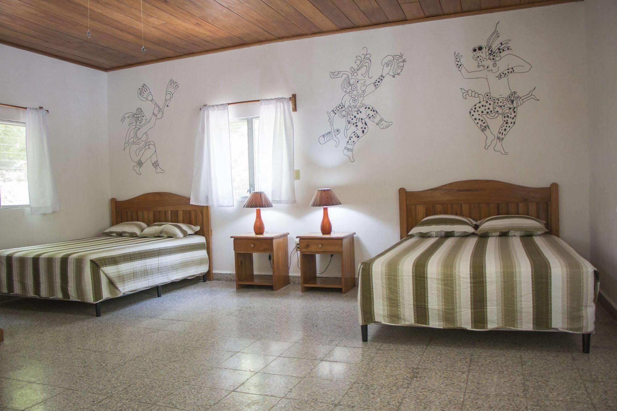 אל רמאטה Maya Zac Peten Jungle Lodge מראה חיצוני תמונה