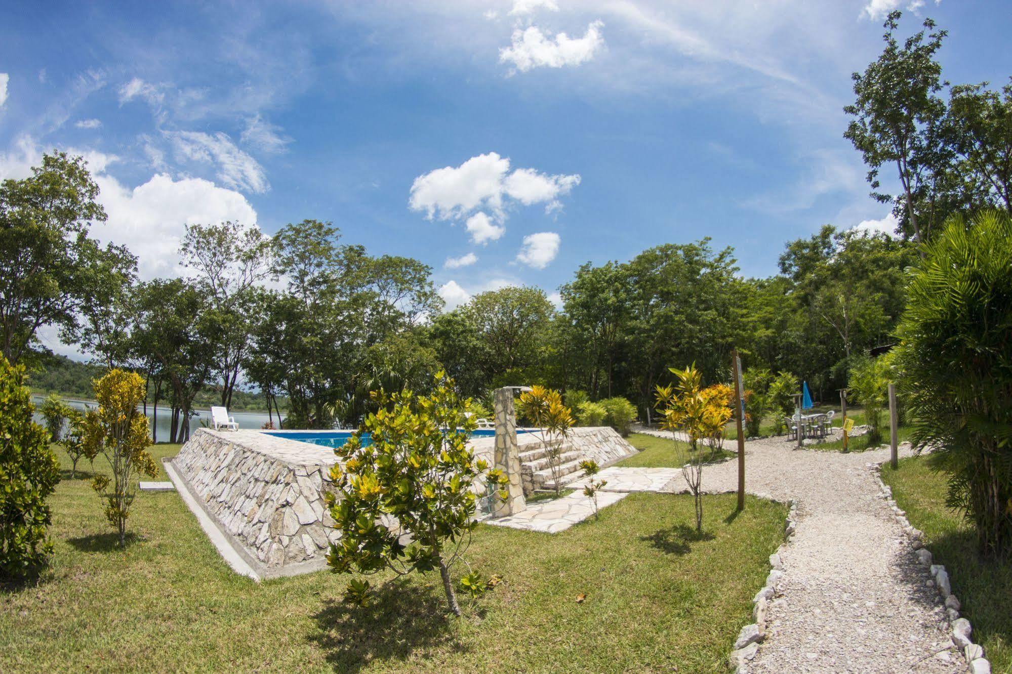 אל רמאטה Maya Zac Peten Jungle Lodge מראה חיצוני תמונה