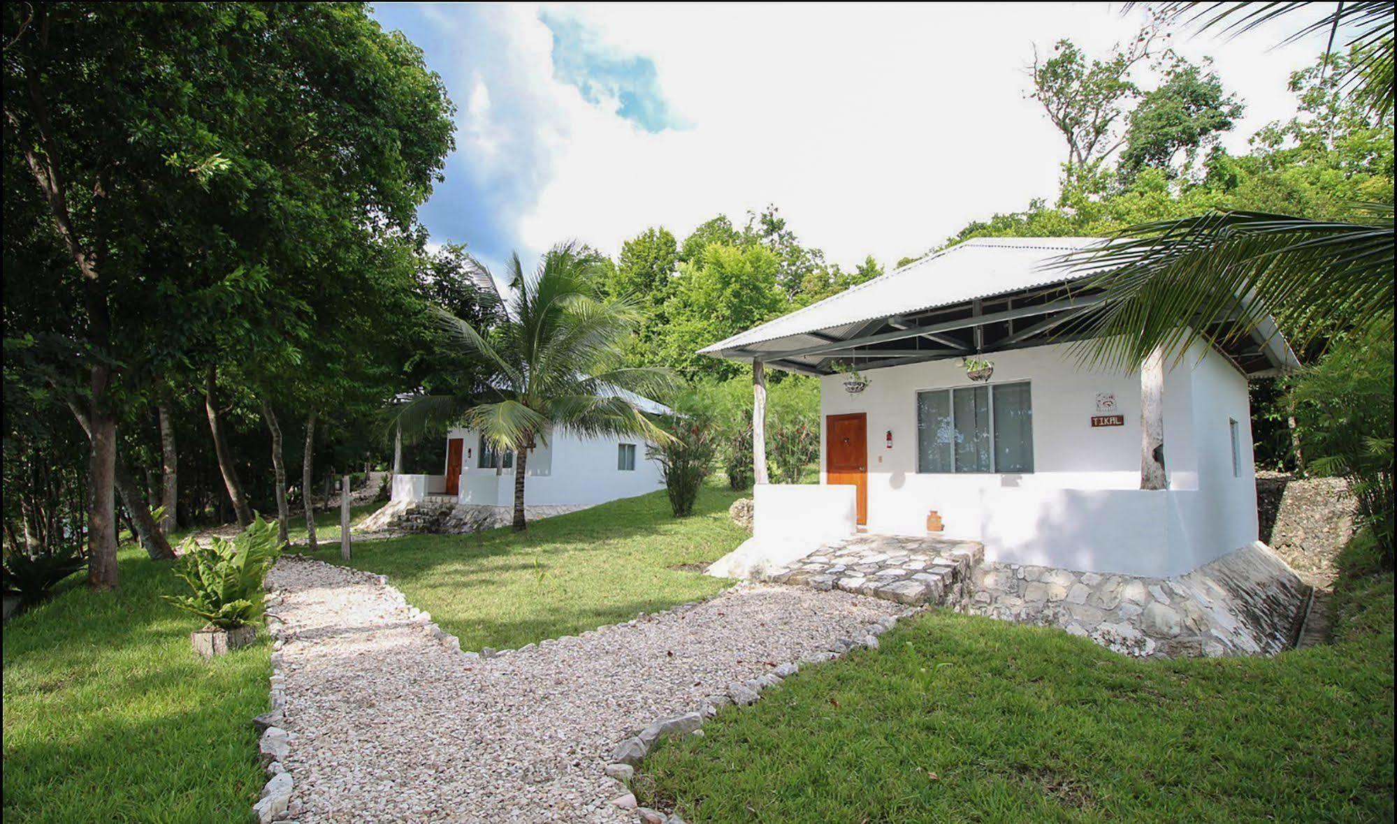 אל רמאטה Maya Zac Peten Jungle Lodge מראה חיצוני תמונה